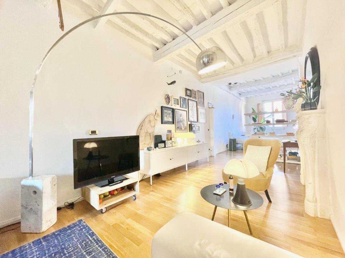La Casa Del Pesce - Within The Historical Walls Of Lucca Exterior photo